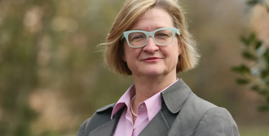 Dr. Elizabeth Losh